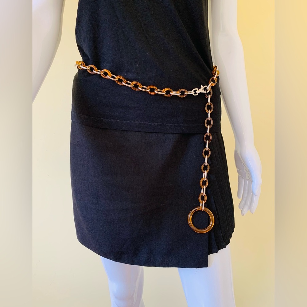 Tortoise chain style belt with beautiful O-ring at its end 100cm long adjustable
